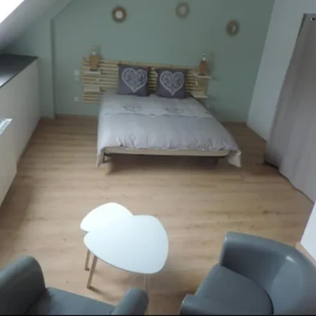 بيت للعطل La Quesneliere *